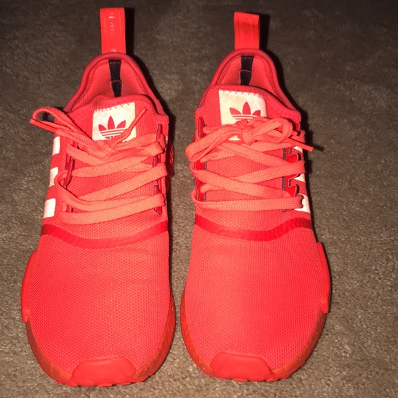 solar red nmds